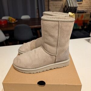 Ugg Classic Short Boot